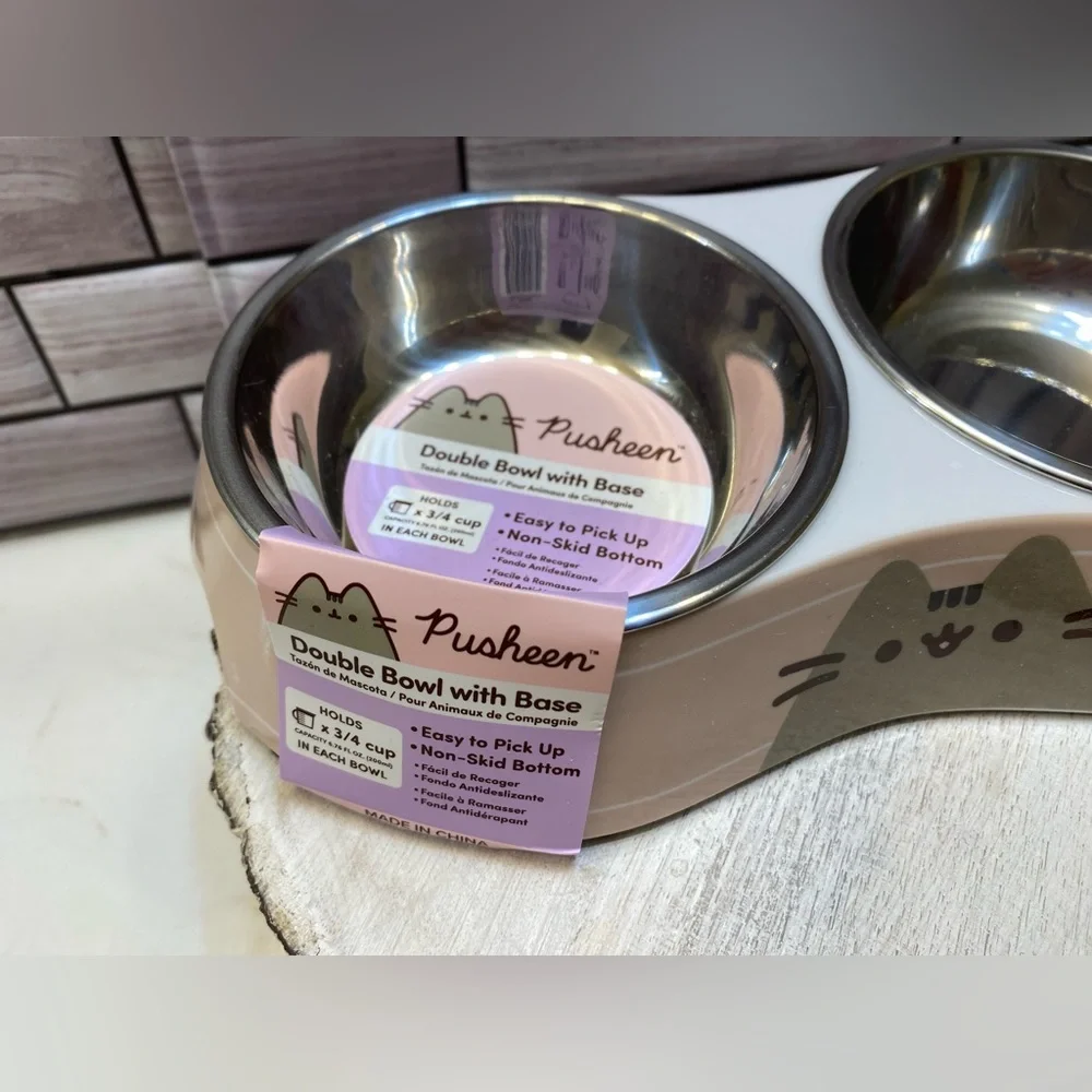 Pusheen 🐈 🐕 Double Bowl With Base Cat Bowl 3/4 cup x2 NWT